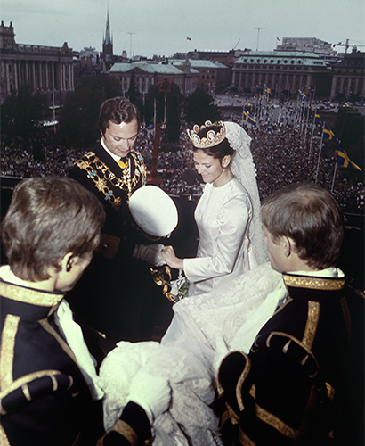 Kungliga brudklänningar Drottning Silvia Kungaparet 1976 utställning  Rikssalen Kungliga slottet 2016